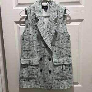 Maeve Gray Tweed Sleeveless Blazer